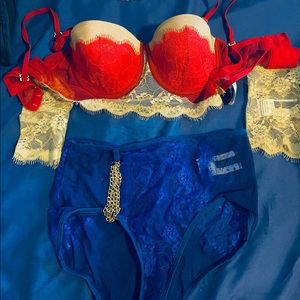 Wonder Woman lingerie. Size Small